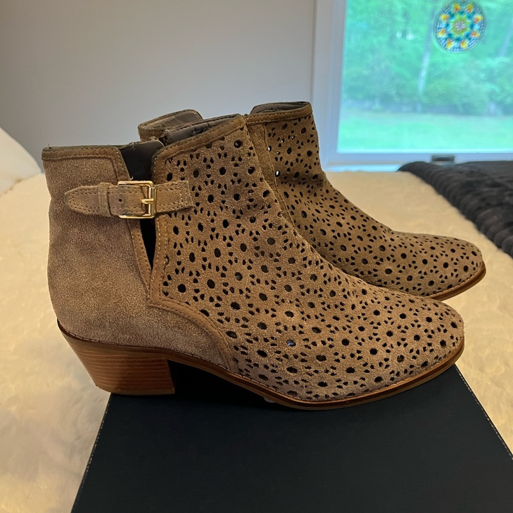 🤎 Cole Haan Willette Perforated Booties (7)